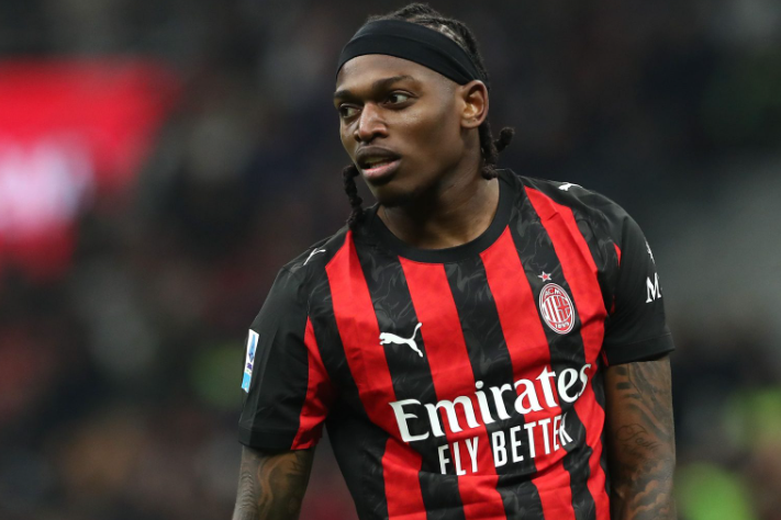 Leao DROPPED! Barcelona Cool Interest as Major Tactical Flaw Identified
