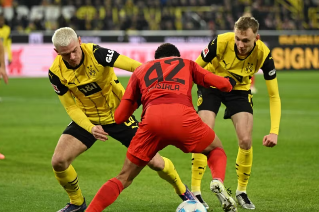 Musiala's Late Strike Secures Bayern a Point in Thrilling Der Klassiker