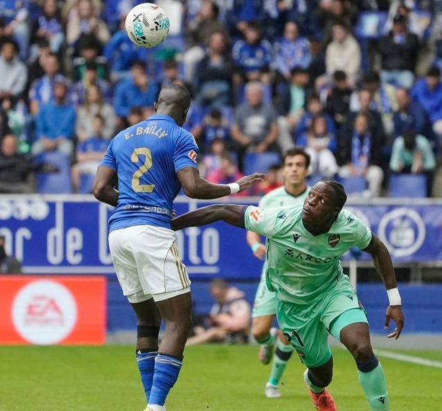 Cameroon Coach Marc Brys Backs Etta Eyong as Potential Lewandowski Successor at Barcelona