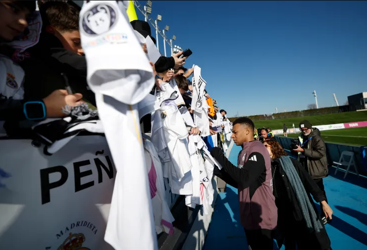 “Health, Happiness & Trophies!” - Madrid Galacticos Vow to Put “Lacklustre” 2025 Behind Them in New Year Promise