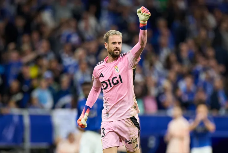 Oviedo Keeper Warns Teammates of Barca's 'Two Daggers' Ahead of Camp Nou Trip