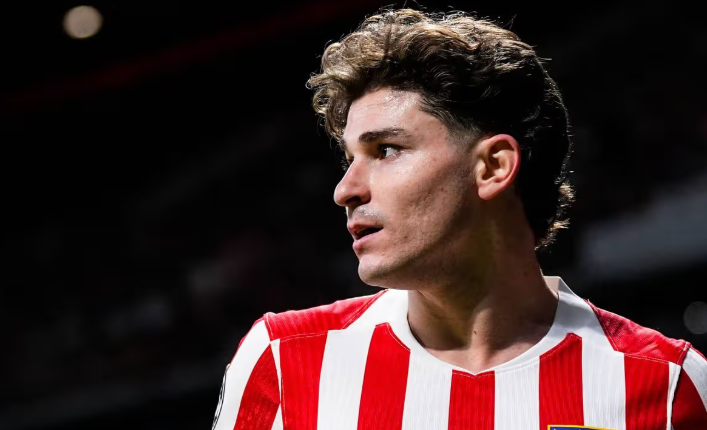 Arsenal's Alvarez Ambition Hits Snag as Barca Preference Emerges; Boss Jokes Over Gabriel 'Swap'