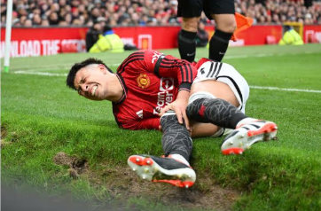 Martinez at a crossroads: Injury hell, hair pull ban and the Van de Ven links won't go away