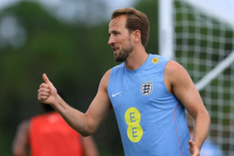 'Always ready!' Harry Kane swaps football for cricket, offers services to Virat Kohli's RCB ahead of World Cup
