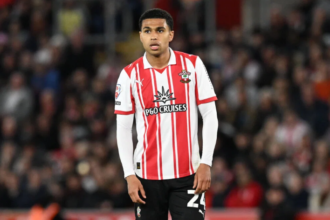 Crystal Palace Enter Race for Leeds Midfield Target Shea Charles