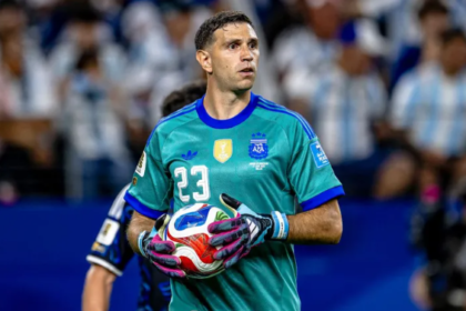 Martinez declares fitness for World Cup knockouts as Argentina prepare for Cape Verde