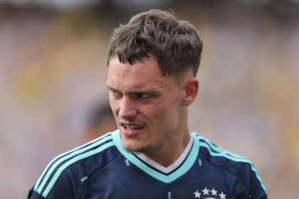 Smicer challenges Iraola to unlock Wirtz after difficult Liverpool debut