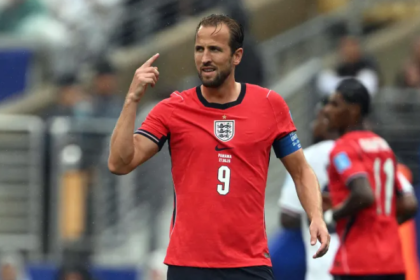 Owen Hails Kane as England's Finest but Questions Bayern Move